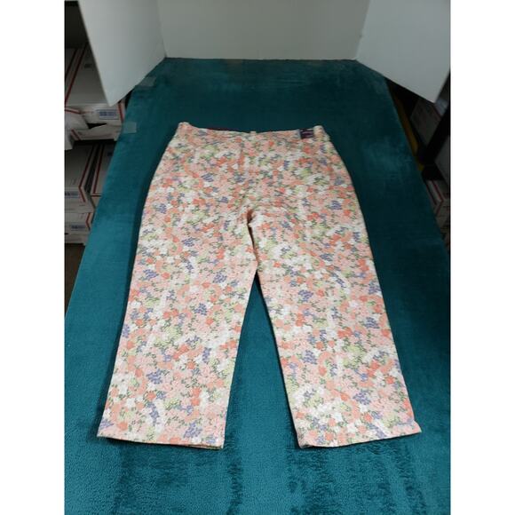 Gloria Vanderbilt Jeans Size 10 Petite Womens Pants Stretch Floral Capri NWT - Picture 12 of 15